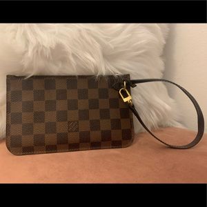 Louis Vuitton Damier Ebene zipped pouch